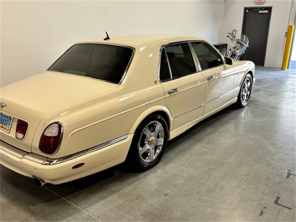 2003 Bentley Arnage R & RL - Image 2 of 6