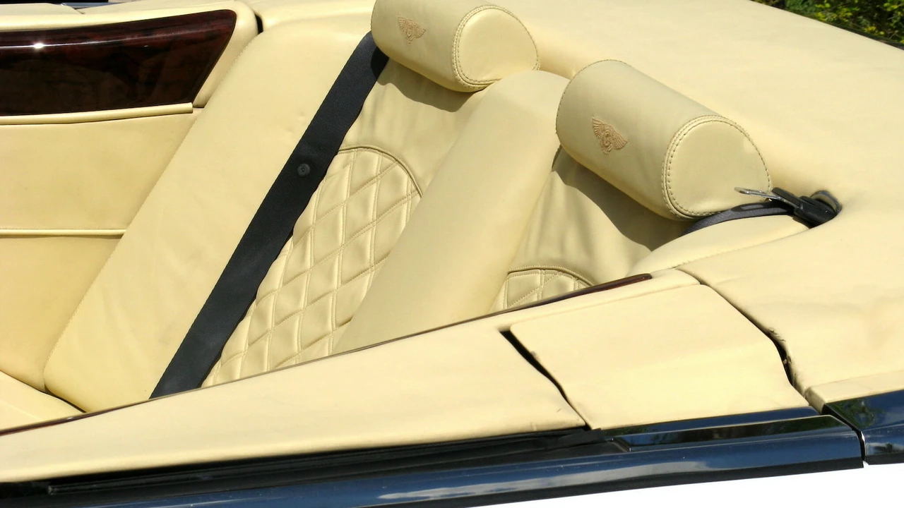 2003 Bentley Azure 1st Gen - Image 5 of 13