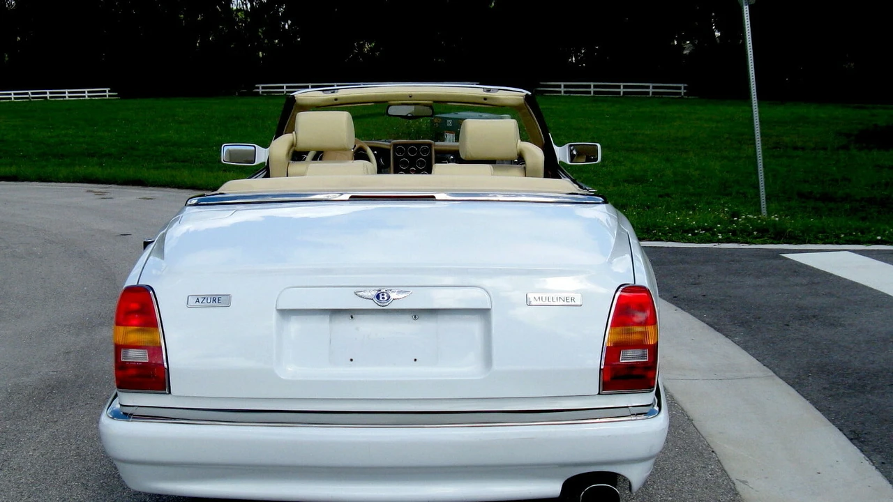 2003 Bentley Azure 1st Gen - Image 12 of 13