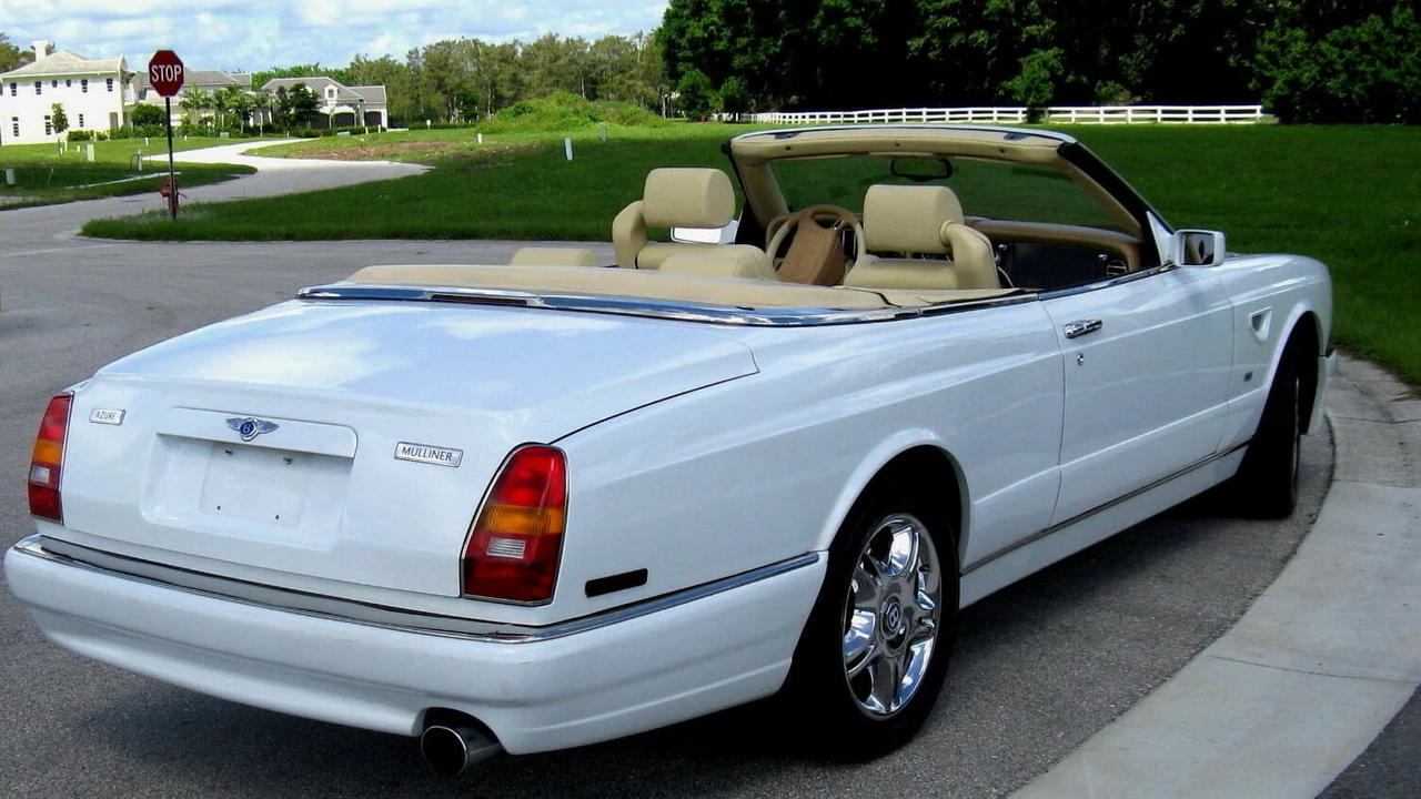 2003 Bentley Azure 1st Gen - Image 9 of 13