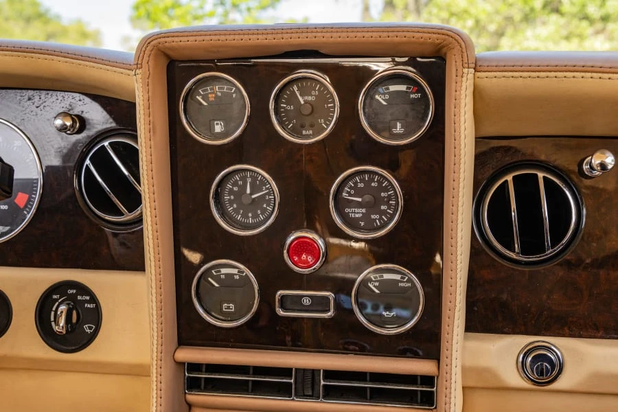 2003 Bentley Azure 1st Gen - Image 25 of 31