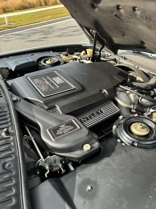 2003 Bentley Azure 1st Gen - Image 11 of 18