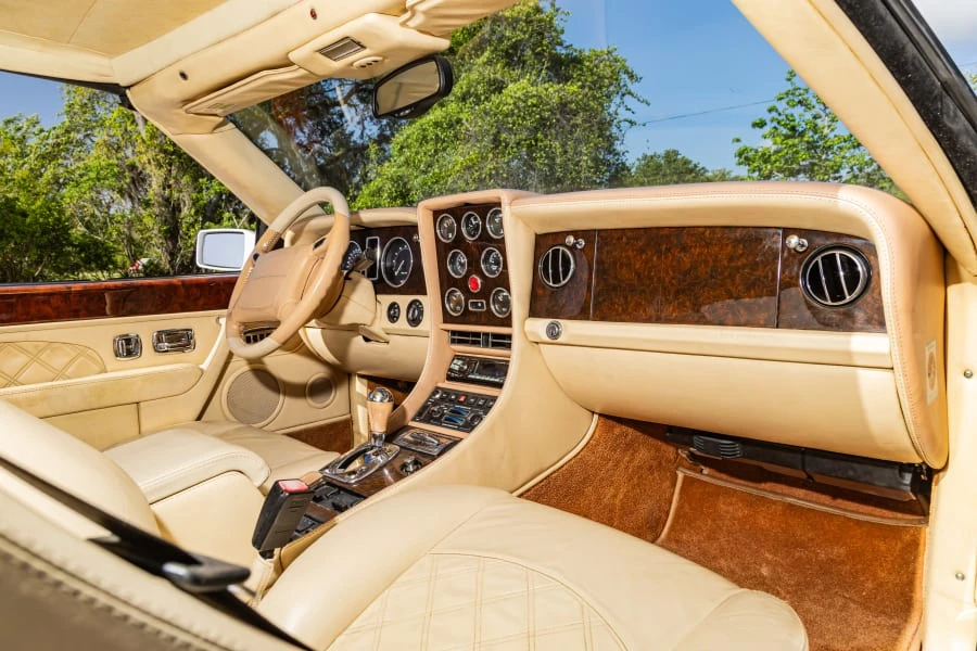 2003 Bentley Azure 1st Gen - Image 22 of 31