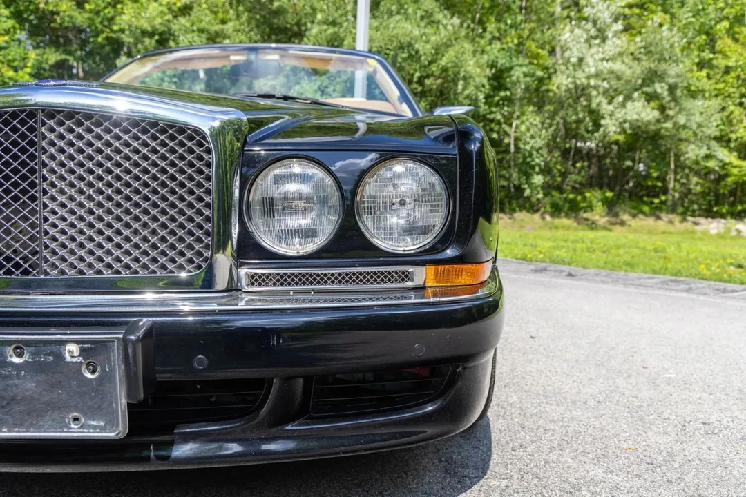 2003 Bentley Azure 1st Gen - Image 9 of 31