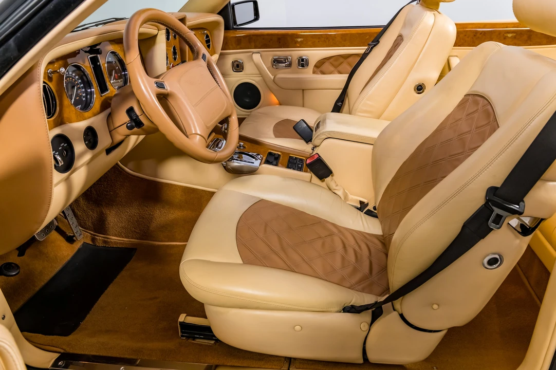 2003 Bentley Azure 1st Gen - Image 26 of 31