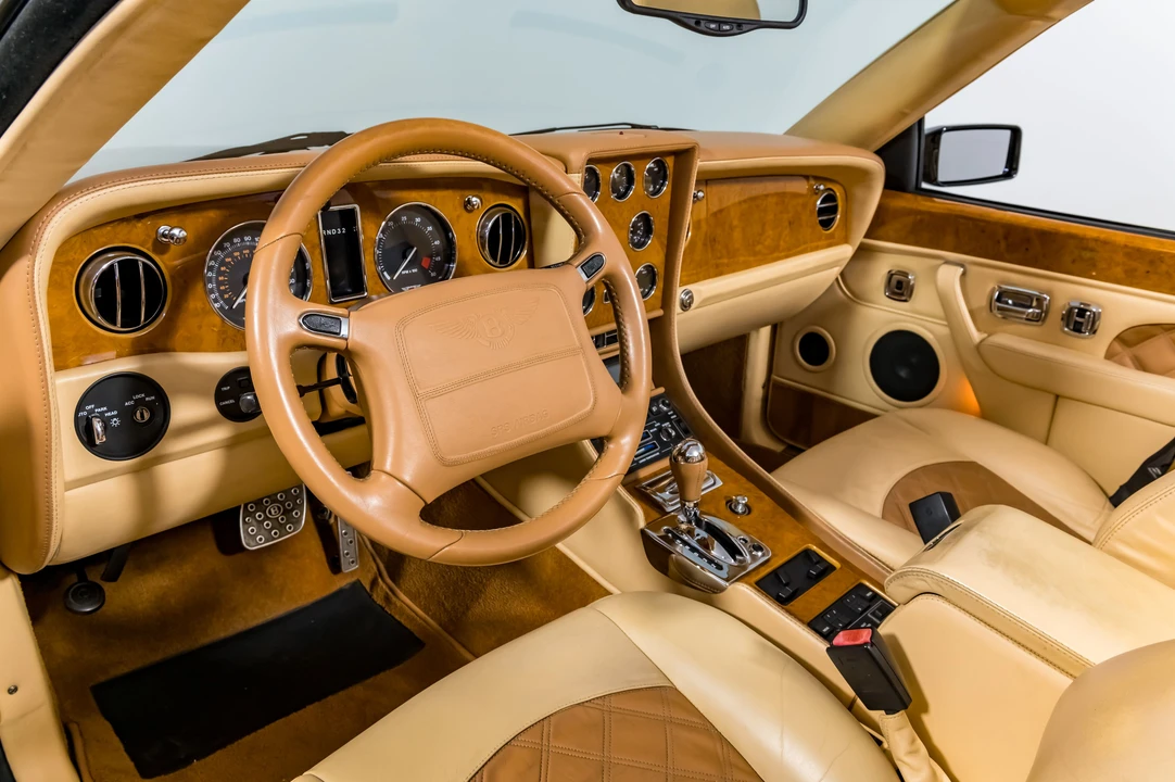 2003 Bentley Azure 1st Gen - Image 5 of 31