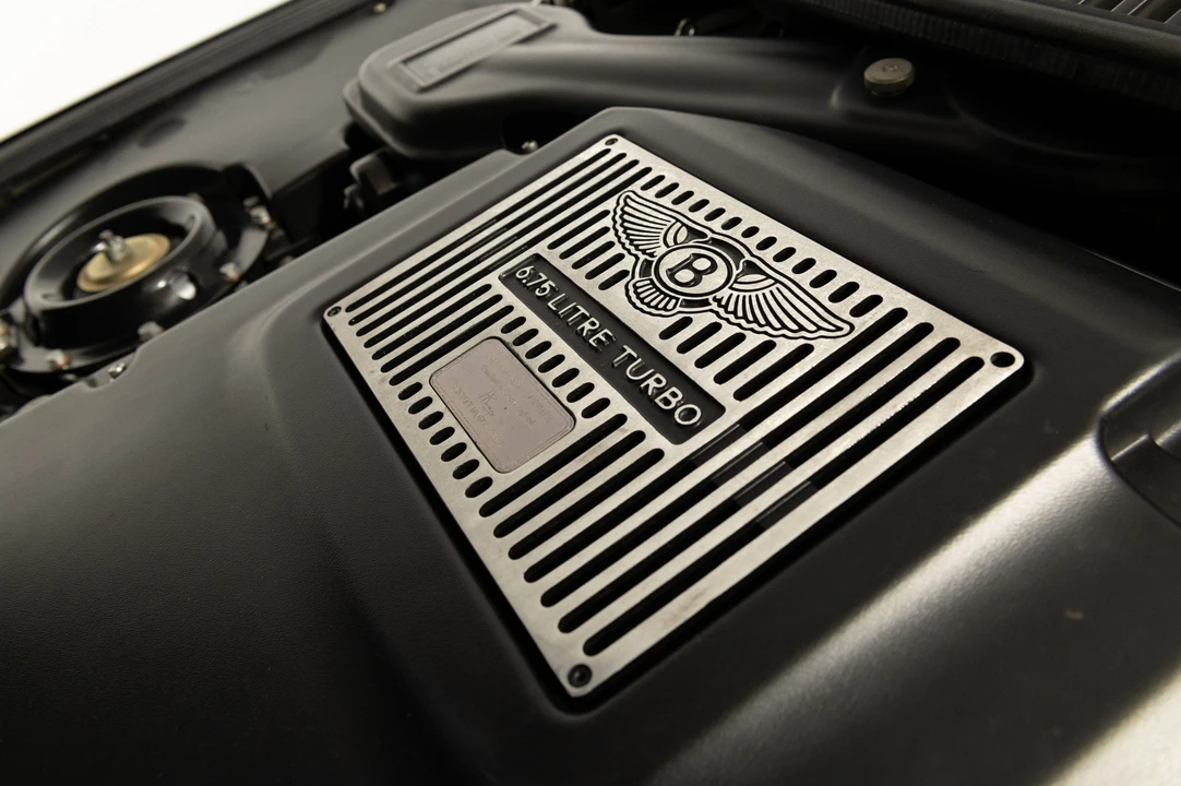 2003 Bentley Azure 1st Gen - Image 15 of 31