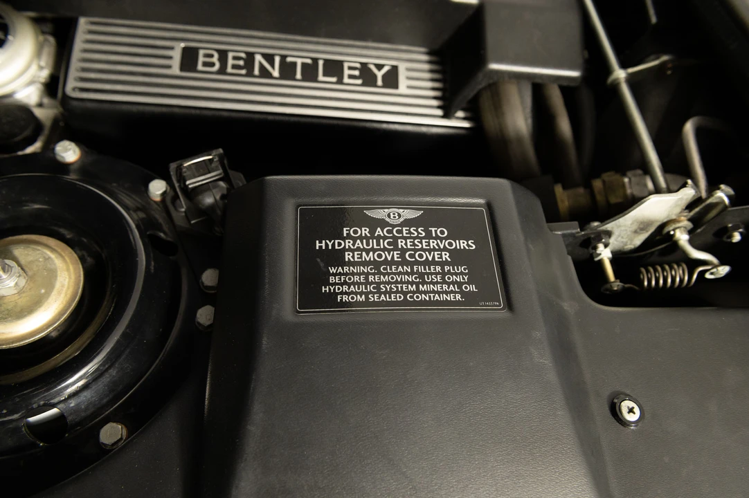 2003 Bentley Azure 1st Gen - Image 14 of 31