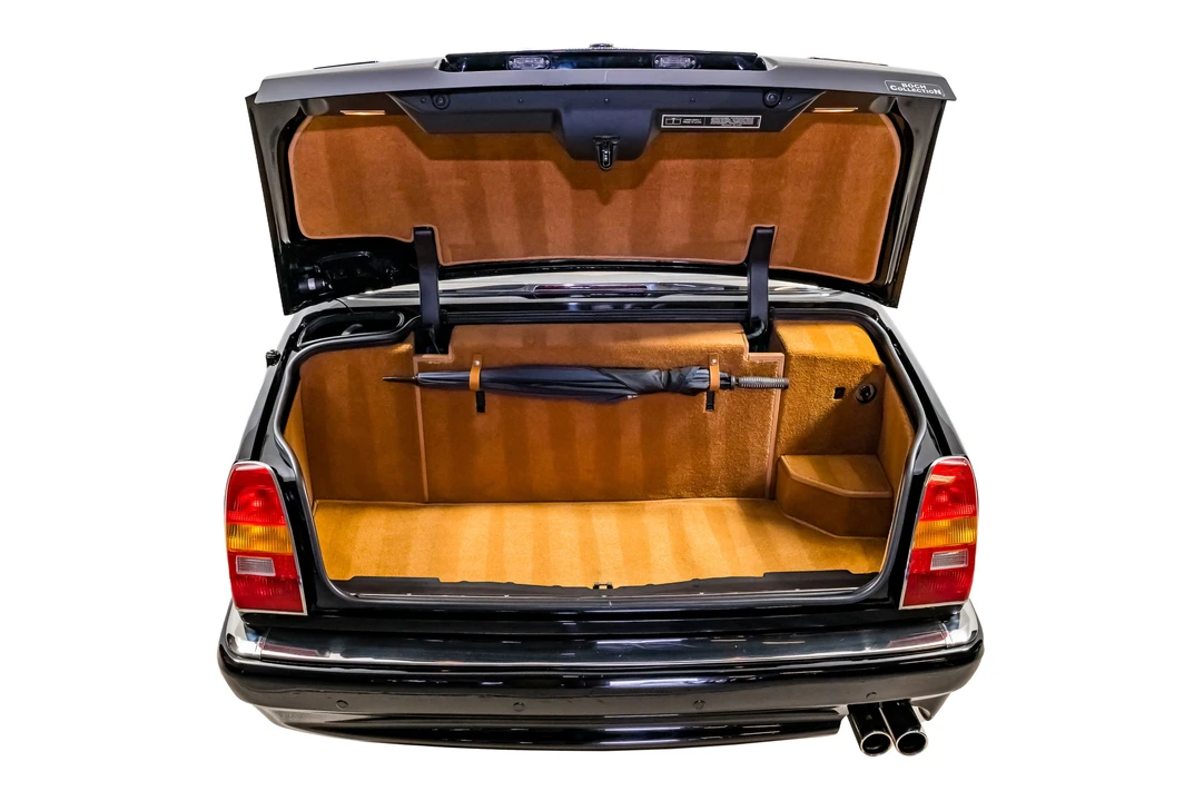 2003 Bentley Azure 1st Gen - Image 18 of 31