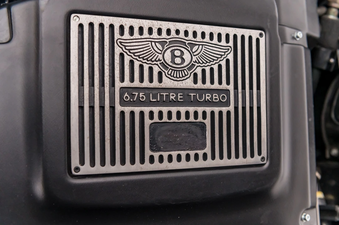2003 Bentley Azure 1st Gen - Image 17 of 31