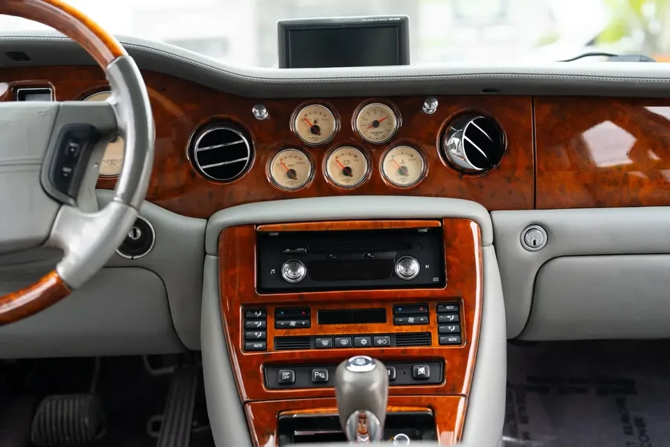2003 Bentley Arnage R & RL - Image 4 of 5