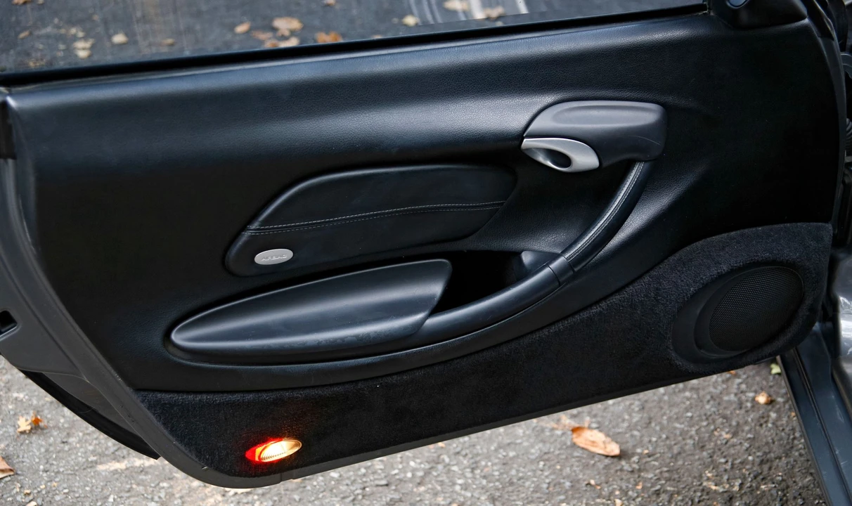 2003 Porsche 986 Boxster - Image 12 of 31