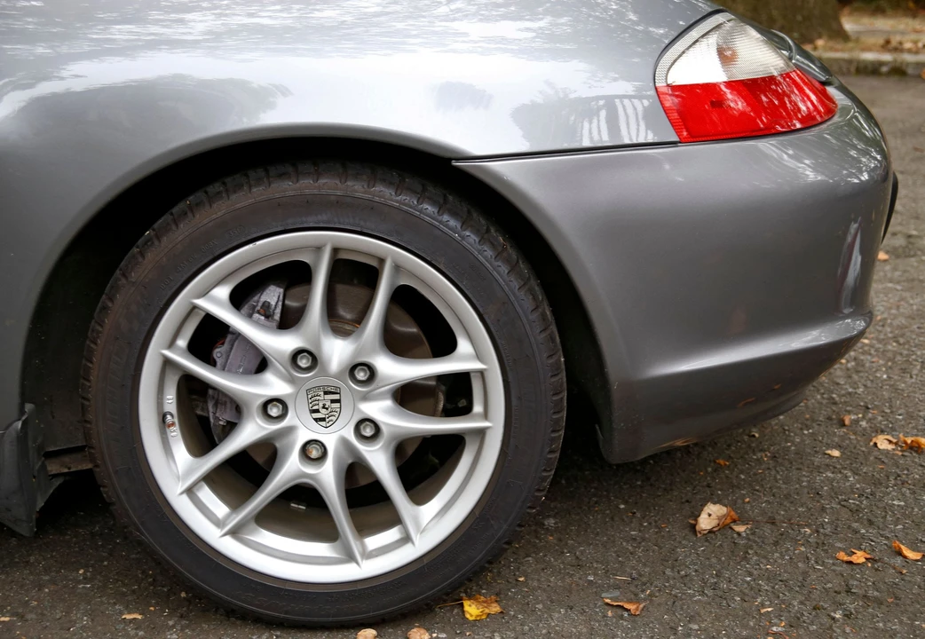2003 Porsche 986 Boxster - Image 28 of 31