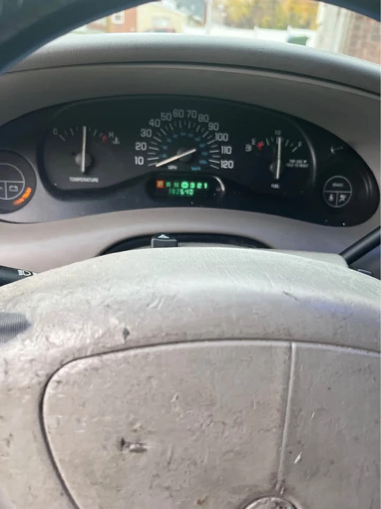 2003 Buick Century - Image 4 of 16