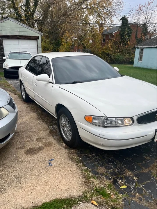 2003 Buick Century - Image 2 of 16