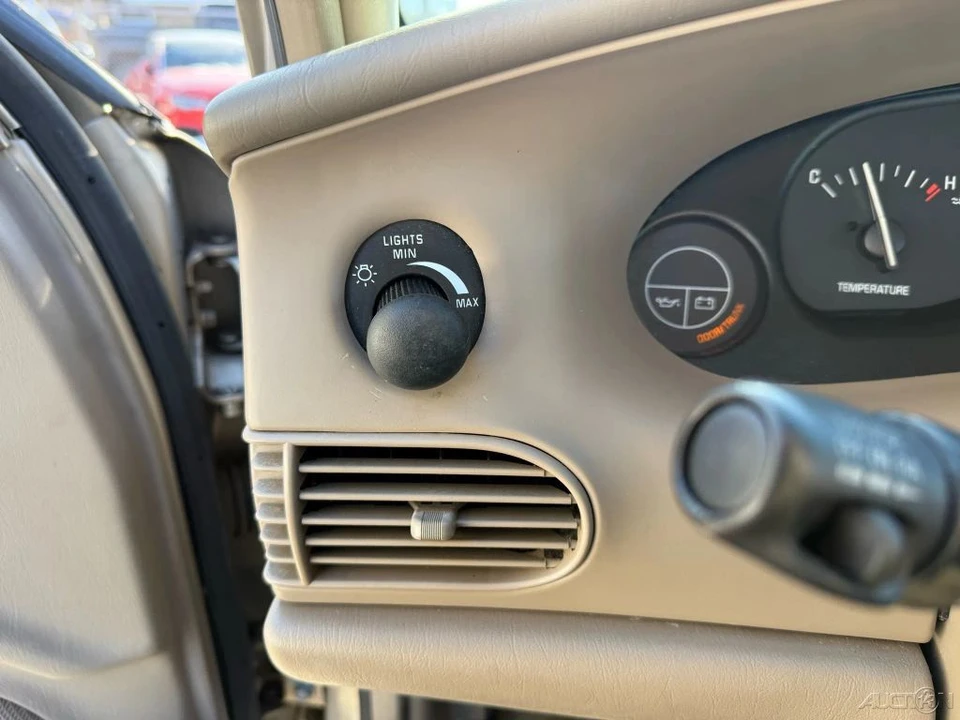 2003 Buick Century - Image 19 of 21