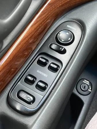 2003 Buick LeSabre - Image 5 of 10