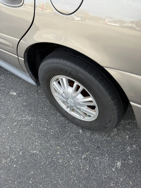 2003 Buick LeSabre - Image 9 of 18