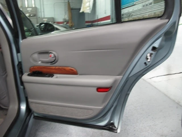 2003 Buick LeSabre - Image 19 of 21