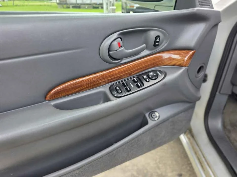 2003 Buick LeSabre - Image 8 of 10