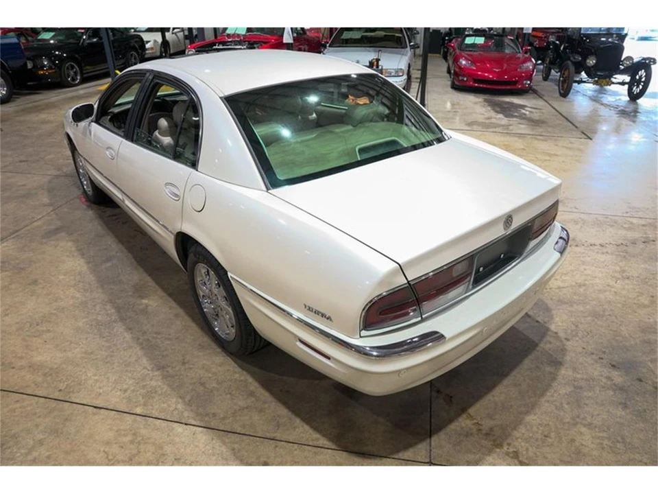 2003 Buick Park Avenue - Image 16 of 31