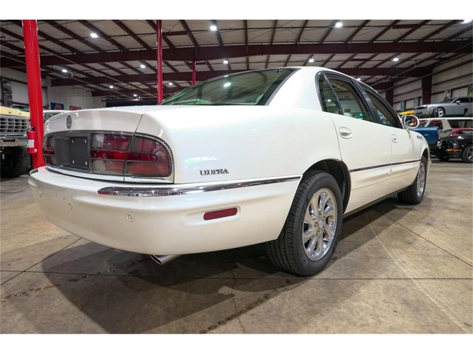 2003 Buick Park Avenue - Image 8 of 31