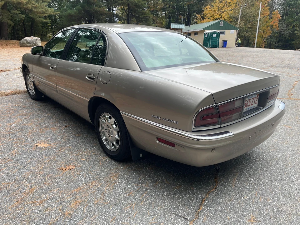 2003 Buick Park Avenue - Image 12 of 31