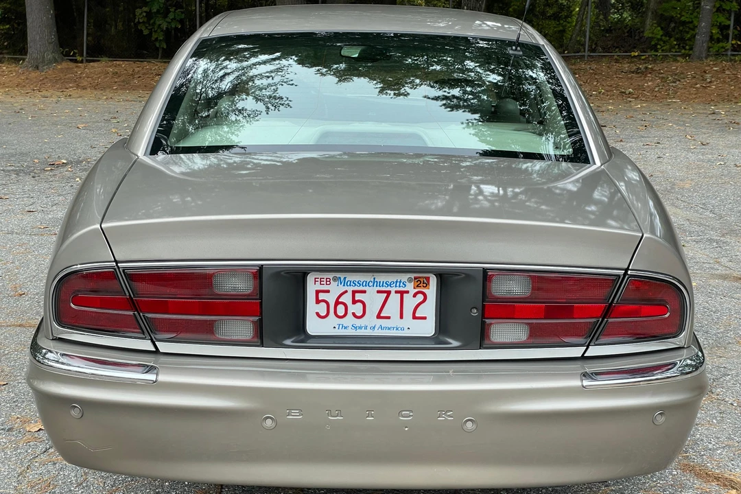 2003 Buick Park Avenue - Image 5 of 31
