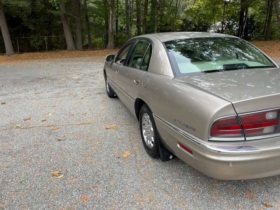 2003 Buick Park Avenue - Image 29 of 31