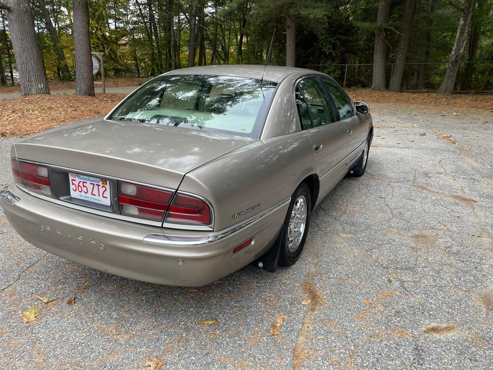 2003 Buick Park Avenue - Image 14 of 31