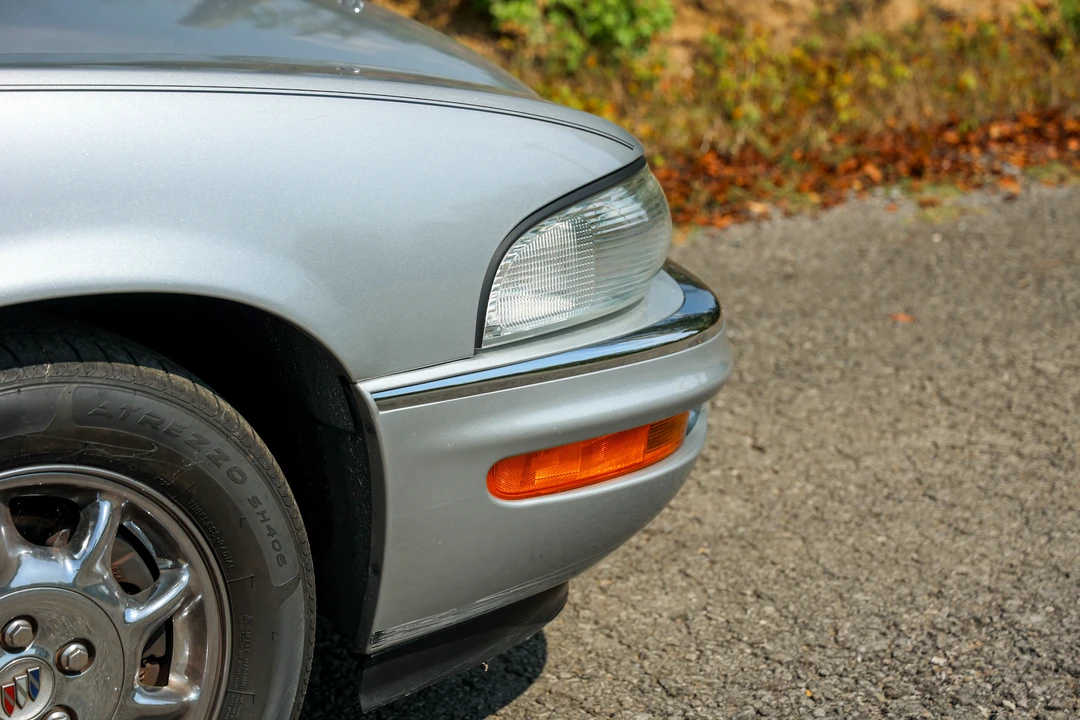 2003 Buick Park Avenue - Image 16 of 31