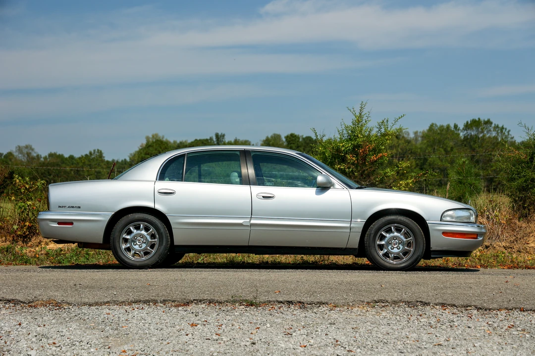 2003 Buick Park Avenue - Image 7 of 31