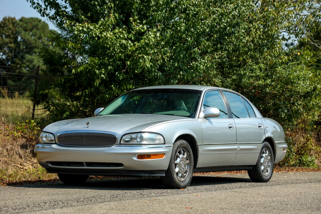 2003 Buick Park Avenue - Image 5 of 31
