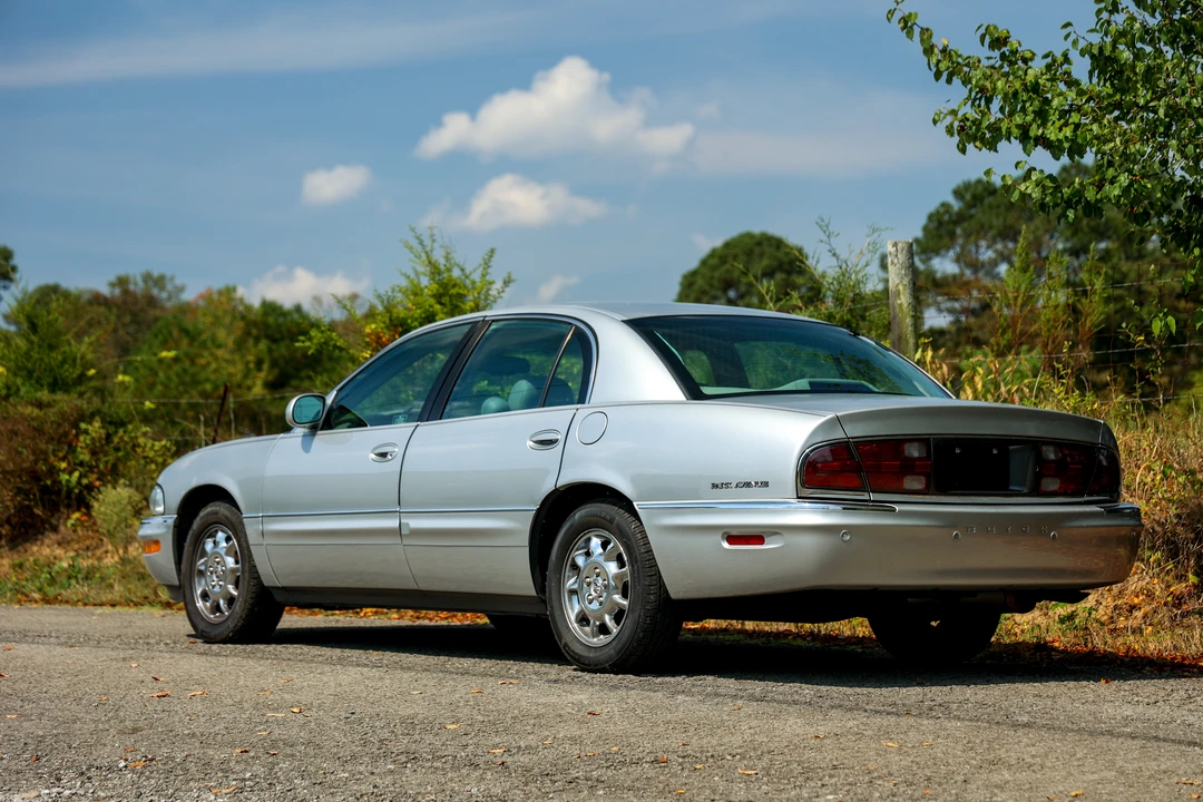 2003 Buick Park Avenue - Image 6 of 31
