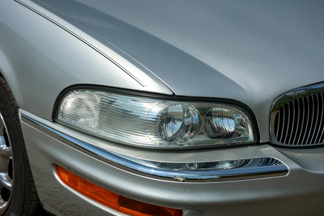 2003 Buick Park Avenue - Image 18 of 31