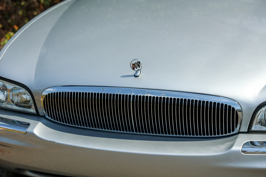 2003 Buick Park Avenue - Image 29 of 31