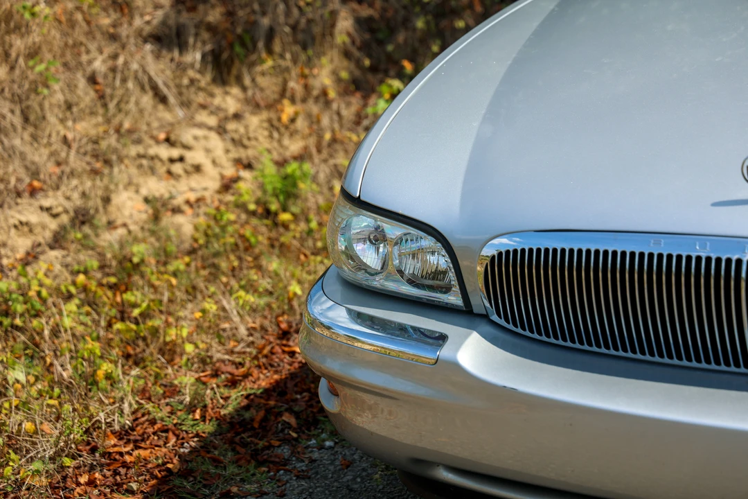 2003 Buick Park Avenue - Image 30 of 31