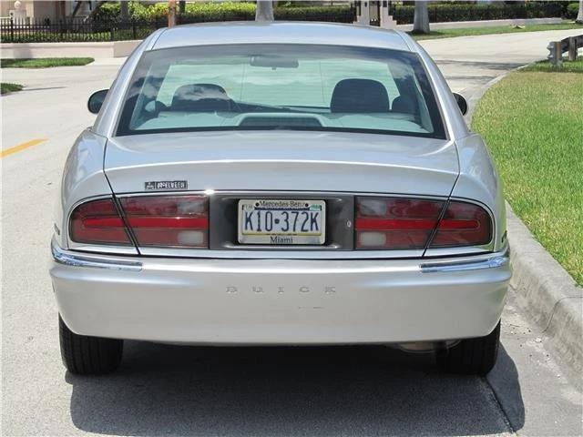 2003 Buick Park Avenue - Image 4 of 12