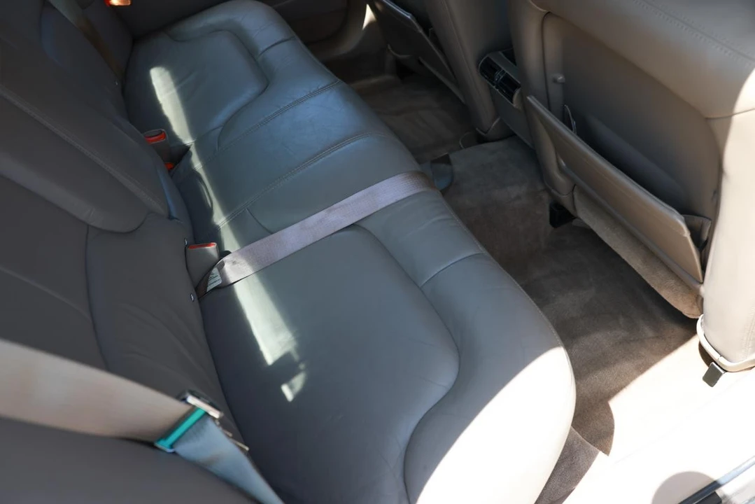 2003 Buick Park Avenue - Image 12 of 31