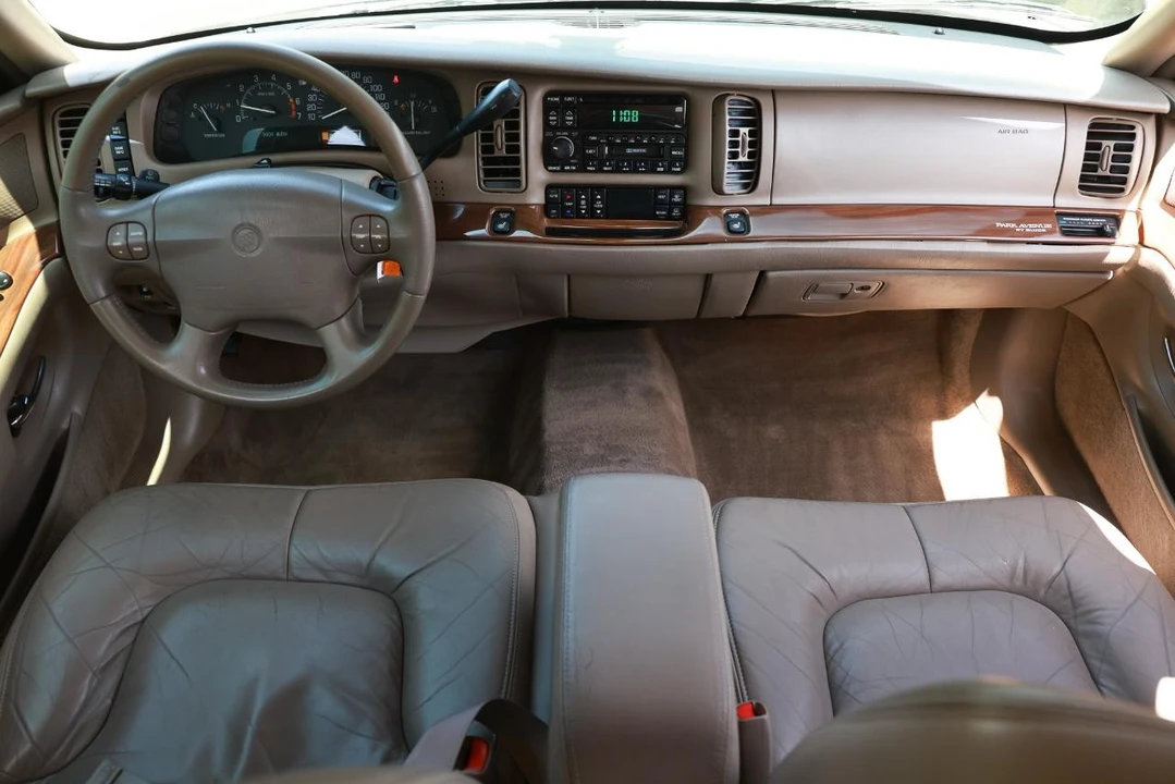 2003 Buick Park Avenue - Image 21 of 31