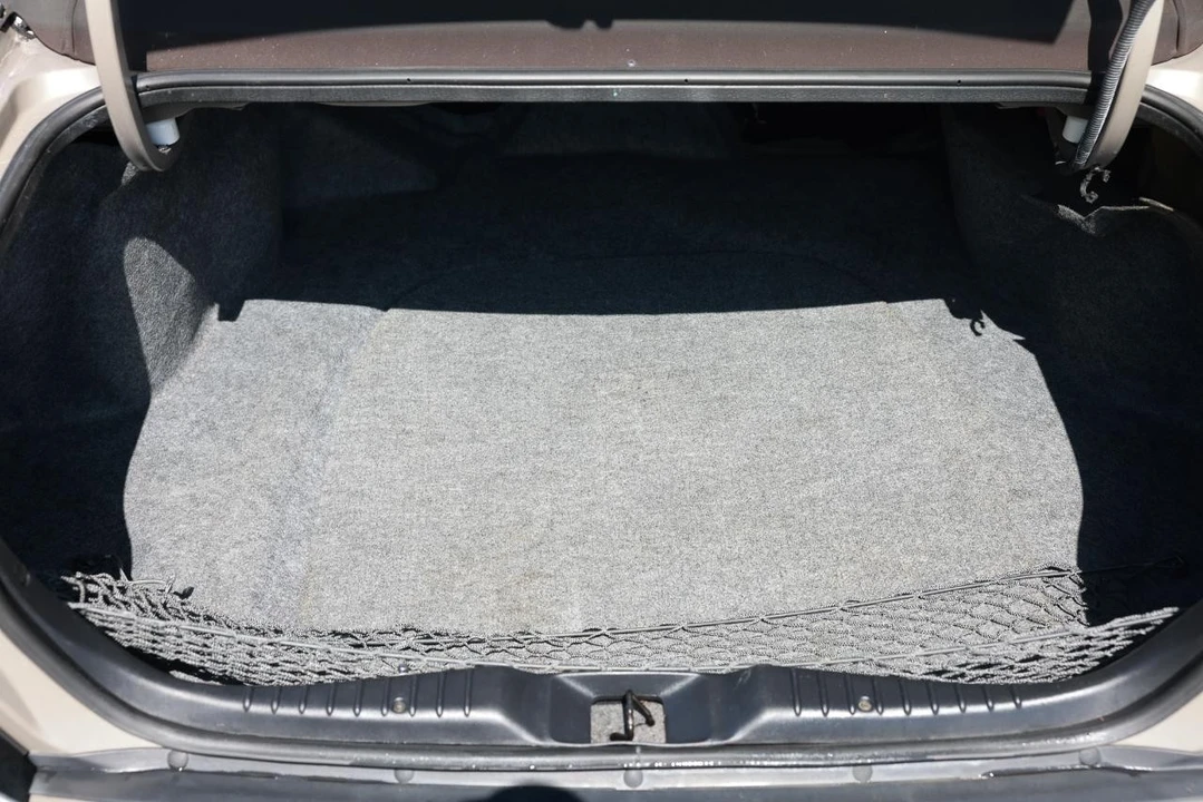 2003 Buick Park Avenue - Image 24 of 31