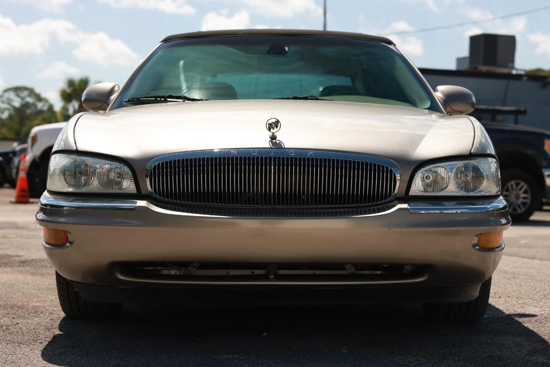 2003 Buick Park Avenue - Image 19 of 31