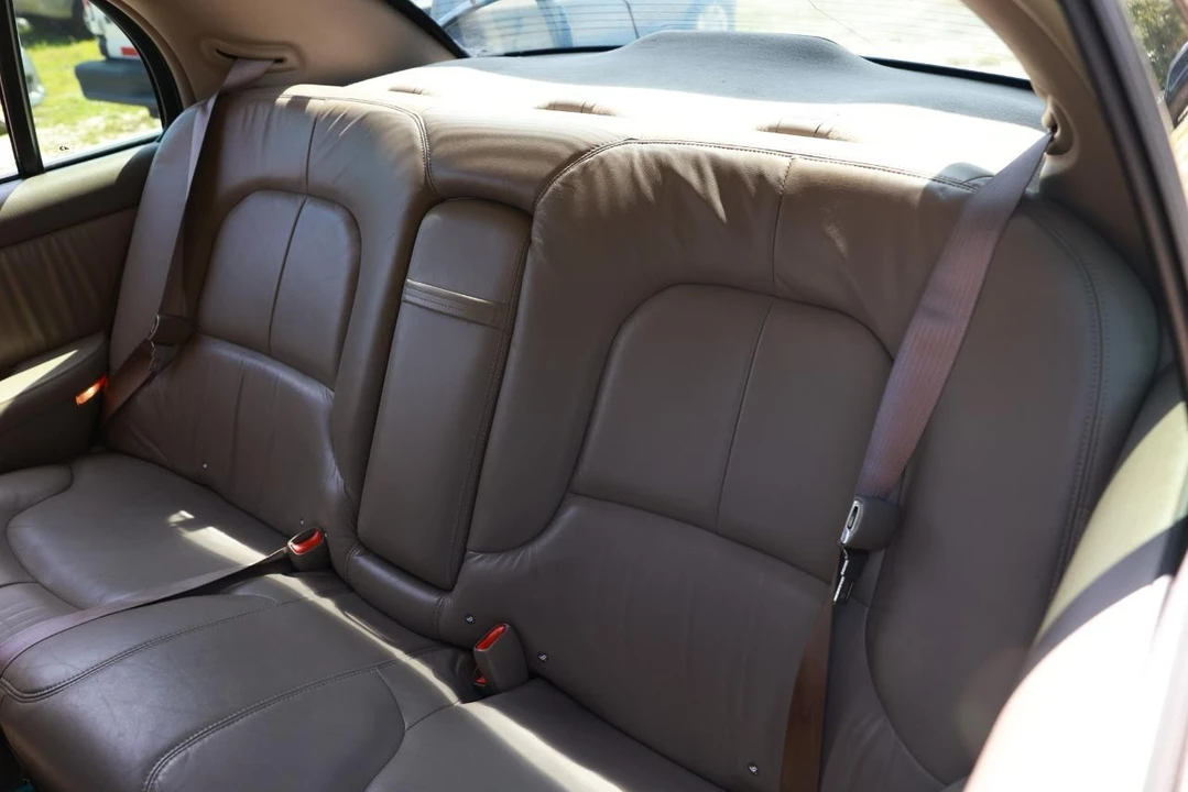 2003 Buick Park Avenue - Image 8 of 31