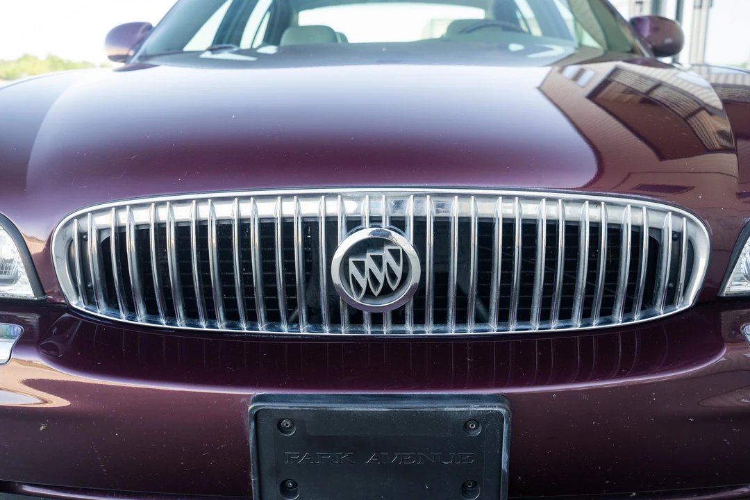 2003 Buick Park Avenue - Image 22 of 31