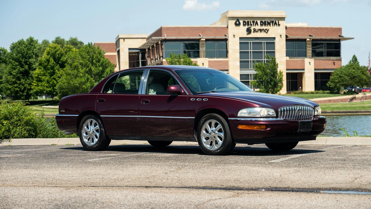 2003 Buick Park Avenue - Image 15 of 31