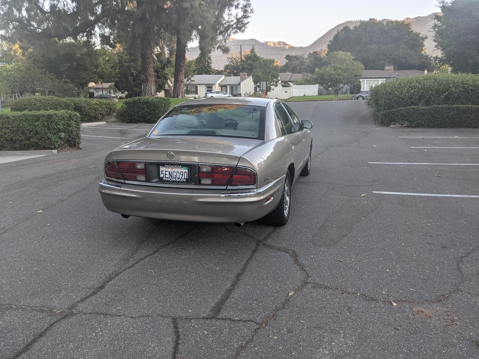 2003 Buick Park Avenue - Image 16 of 31