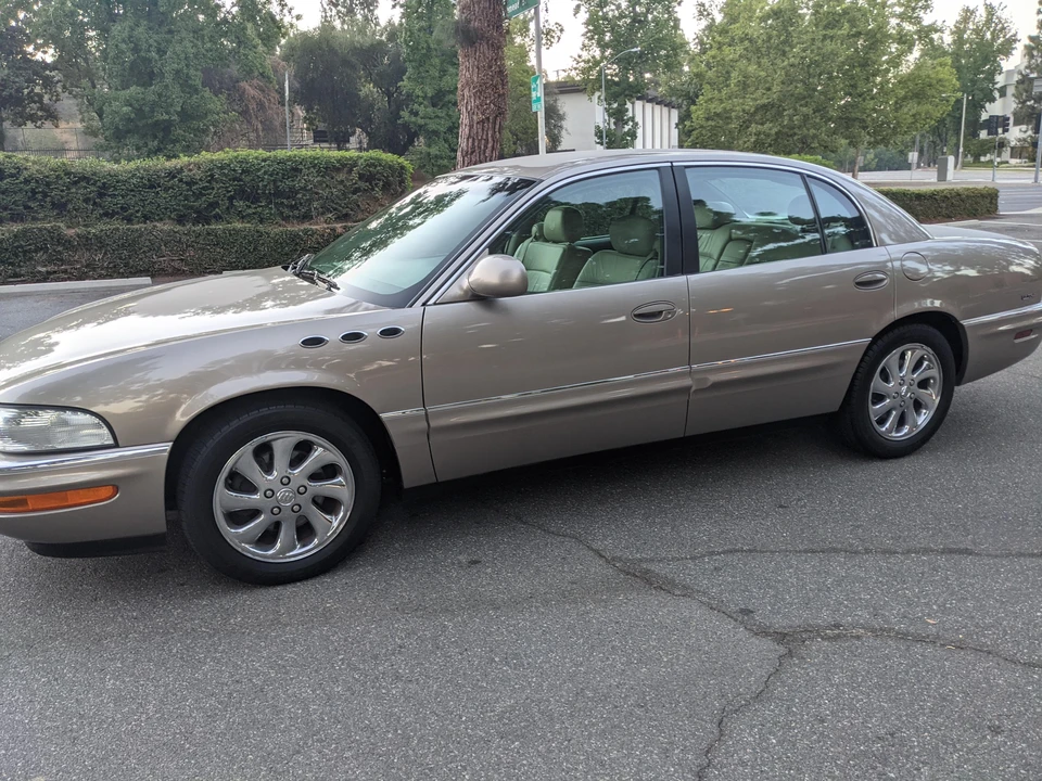 2003 Buick Park Avenue - Image 13 of 31