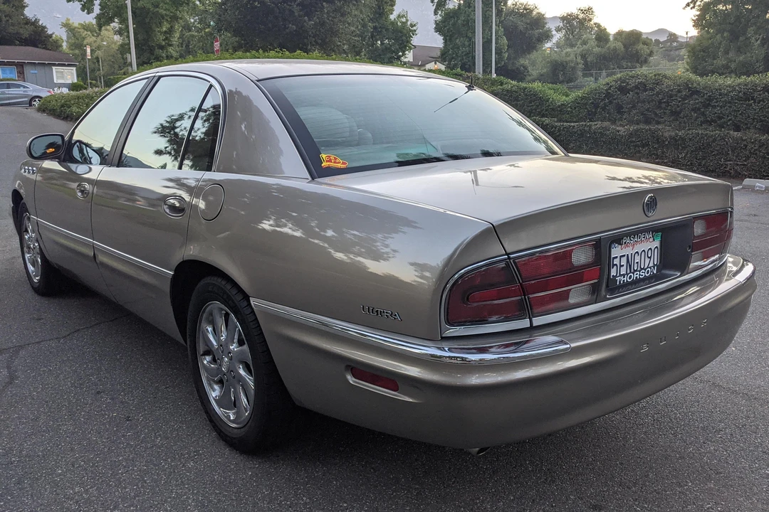2003 Buick Park Avenue - Image 4 of 31
