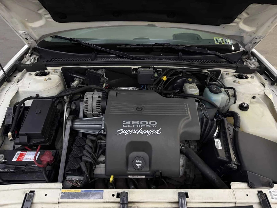 2003 Buick Park Avenue - Image 29 of 31