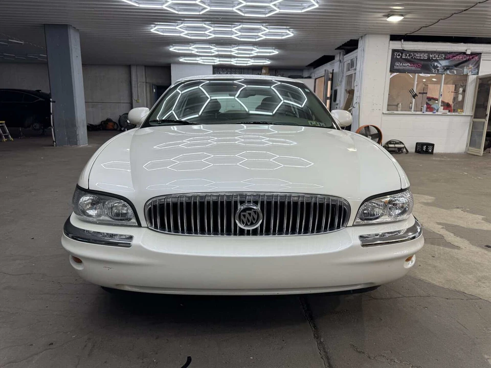 2003 Buick Park Avenue - Image 2 of 31
